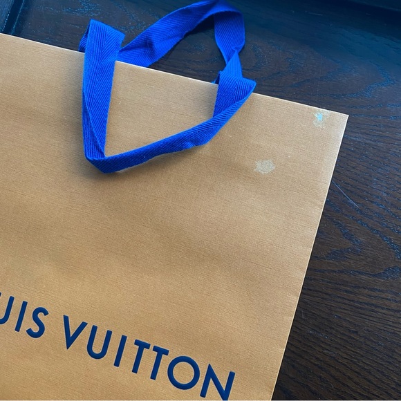 Louis Vuitton Bag and box - Picture 5 of 5